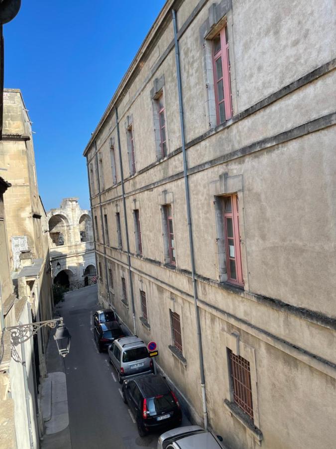 Duplex Avec Vue Sur Les Arenes Apartment Arles Bagian luar foto